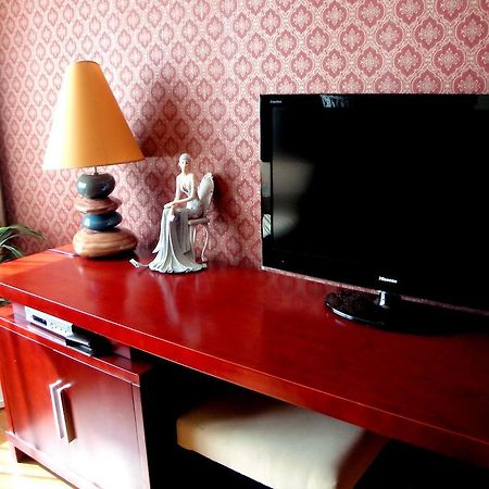 Overseas Chinese International Hotel Циндао Экстерьер фото